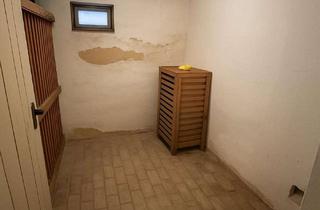 Büro zu mieten in Tscherningstraße 19, 74076 Heilbronn, Kellerraum mit Strom und Fenster
