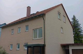 Wohnung kaufen in 89257 Illertissen, Illertissen - 3-Zimmer-Dachgeschosswohnung, Gartenanteil, Garage & Stellplatz