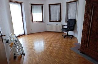 Haus kaufen in 69181 Leimen, Leimen - ObjNr:19777 - Sehr helles, leer stehendes 3-Fam. Haus (DHH) in guter Lage von Leimen;