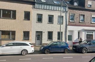 Mehrfamilienhaus kaufen in 41066 Mönchengladbach, Mönchengladbach - Kapitalanlage. Zweifamilienhaus als Monteur-Hostel von PRIVAT.