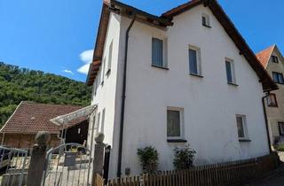 Einfamilienhaus kaufen in 98646 Hildburghausen, Hildburghausen - Mit Einfamilienhaus & Nebengelass bebautes Grundstück