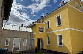 Mehrfamilienhaus kaufen in 07937 Zeulenroda-Triebes, Zeulenroda-Triebes - Mehrfamilienhaus Reihenendhaus Immobilie Wohngebäude mit Garten