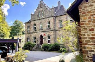 Wohnung kaufen in 42117 Wuppertal, Wuppertal - Wohnen im historischen Ambiente im Grünen