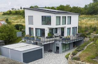 Einfamilienhaus kaufen in 97996 Niederstetten, Niederstetten - Aussichtsreich - Architektur trifft Ausblick -Modernes Effizienzhaus mit einzigartigem Fernblick