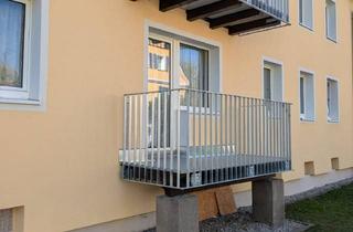 Wohnung kaufen in Scharnhorststr., 95030 Innenstadt, Modernisierte 2-Zimmer Wohnung mit Balkon - zum Selbstbezug oder als Kapitalanlage