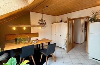 Wohnung kaufen in Waldstraße 4a, 94116 Hutthurm, Helle Dachgeschosswohnung mit Balkon, Gartenanteil und Stellplatz in ruhiger Lage von Hutthurm