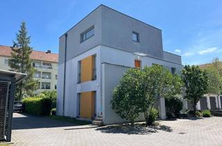 Wohnung kaufen in Hölderlinstraße, 01157 Cotta, Schöne Aussichten im grünen Cotta! 3-4 Zimmer-Maisonette mit großer Dachterrasse und Pkw-Stellplatz!