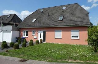 Wohnung kaufen in 66706 Perl, Großzügige Dachgeschosswohnung - Duplex - zu verkaufen in Perl-Nennig