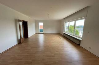 Wohnung mieten in Bahnhofstraße 15, 57627 Hachenburg, Helle 4-Zimmer Dachgeschosswohnung in Hachenburg mit Balkon