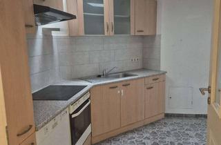 Wohnung mieten in Hamburger Straße 64, 19348 Perleberg, Große 4-Zimmer-Wohnung in Perleberg, Einbauküche, Dachgeschoss