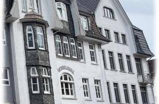 Wohnung mieten in 25524 Itzehoe, Helle 3-Zimmer-Wohnung WG-geeignet mit Loggia und EBK in der Itzehoer Innenstadt