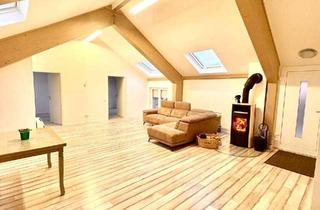 Lofts mieten in 90556 Cadolzburg, Vollständig renovierte Loft-Wohnung mit drei Zimmern sowie Terrasse und EBK in Cadolzburg