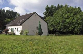Wohnung mieten in Orlenbacherstr. 16, 54595 Orlenbach, Schöne 3-Zimmer-Erdgeschosswohnung mit Balkon in Schloßheck