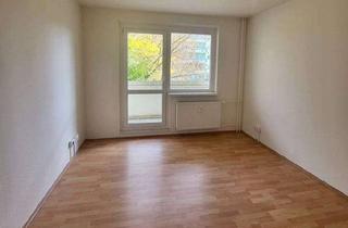 Wohnung mieten in Ernst-Thälmann-Straße, 04571 Rötha, Ideale Singlewohnung für Pendler, Senioren & Studenten + Balkon + Einbauküche!