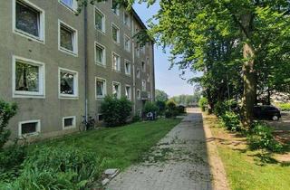 Wohnung mieten in Hubertusstraße 60, 32429 Minden, Geräumige 4-Zimmer-Wohnung mit Badewanne in Minden zu vermieten Balkon - In Renovierung!