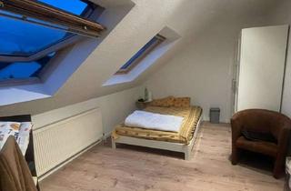 Wohnung mieten in Sachsenhausener Strasse 20-22, 65824 Schwalbach, Gemütliche 1 ZW im DG zur Miete in Alt Schwalbach.