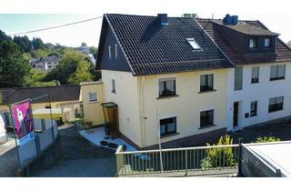 Einfamilienhaus kaufen in 66557 Illingen, Gemütliches Einfamilienhaus mit Einliegerwohnung und riesigem Garten in zentraler Lage