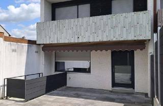 Haus kaufen in 97456 Dittelbrunn, Schönes und bequem gelegenes Reihenendhaus in ruhiger Lage in Dittelbrunn.