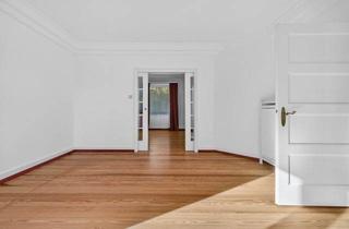 Wohnung mieten in 76530 Baden-Baden, Wohnen im Grünen - großzügige 4-Zimmer-Wohnung mit Innenhof und Garten