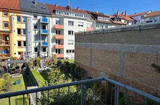Wohnung kaufen in 76137 Südstadt, Smart investieren: Vermietete 1-Zimmer-Wohnung mit Balkon & TG-Stellplatz