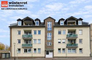 Wohnung kaufen in 17389 Anklam, IN BESTER STADTLAGE: HELLE DREI-RAUM-EIGENTUMSWOHNUNG MIT BALKON UND EINBAUKÜCHE UND GARAGE