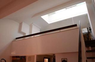 Penthouse kaufen in Mosburgstr. 10b, 65203 Biebrich, ***** Mini-Penthouse-Maisonette am Schloßpark in Wiesbaden-Biebrich: Inkl. EBK! SOFORT FREI!!!