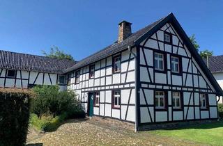 Wohnung mieten in Bundesstraße 80, 52152 Simmerath, Außergewöhnliche Wohnung in denkmalgeschützter Winkelhofanlage