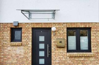 Haus mieten in Otto-Rehder-Str. 40, 24111 Russee, Modernes Reihenhaus mit sechs Zimmern in Kiel, Russee