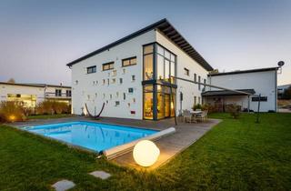 Haus kaufen in 85247 Schwabhausen, AIGNER - Luxuriöses 645 m² Wohn-Business-Ensemble: Exklusives Wohnen und Arbeiten unter einem Dach