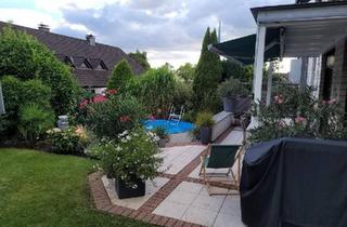 Wohnung kaufen in 42657 Solingen, Solingen - Wohnung wie ein Haus im Haus mit Garten und Pool