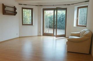 Wohnung kaufen in 91320 Ebermannstadt, Ebermannstadt - Helle 3-Zimmer-Wohnung in Ebermannstadt mit eigenem Garten