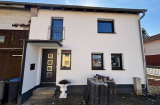 Einfamilienhaus kaufen in 36325 Feldatal, Feldatal - Einfamilienhaus Teilsaniert mit Großem Garten und Nebengebäude