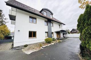 Wohnung kaufen in 33813 Oerlinghausen, Oerlinghausen - Schöne Eigentumswohnung mit großem Gartenanteil in einem Dreifamilienhaus!