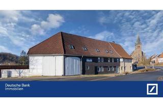 Mehrfamilienhaus kaufen in 37412 Herzberg, Herzberg - Mehrfamilienhaus mit drei vermieteten Wohnungen, zwei Garagen, großer Scheune und Garten direkt am See