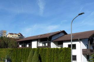 Wohnung kaufen in 83115 Neubeuern, 1-Zimmer Wohnung mit großem Balkon in Neubeuern am Weinberg