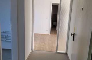 Wohnung kaufen in Reutlinger Straße, 89079 Wiblingen, Gepflegte 3,5-Zimmer Wohnung im 5. OG (Aufzug vorhanden) mit großem Balkon in Ulm-Wiblingen