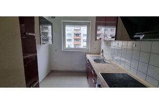 Wohnung kaufen in 63477 Maintal, Renovierte 3-Zimmer-Wohnung mit Balkon in Frankfurt