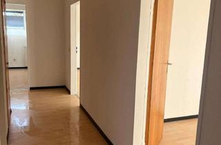 Wohnung mieten in 32657 Lemgo, Helle, frisch renovierte 3-Zimmer-Wohnung mit Garage