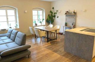 Wohnung mieten in 94447 Plattling, Vilshofen: Gut geschnittene 2-Zimmer-Wohnung in denkmalgeschütztem Gebäude zu vermieten