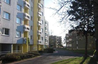 Wohnung mieten in Luxemburger Straße 17, 97084 Heuchelhof, Für Handwerker/innen 3 Zimmerwohnung mit Balkon!