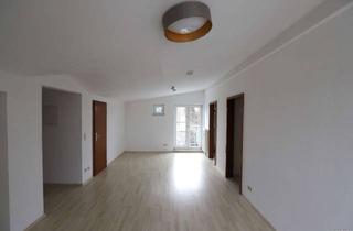 Wohnung mieten in 64380 Roßdorf, **VISTA Immobilien** Helle DG-Wohnung mit Wohnküche, Balkon und 2 Pkw.-Stellplätzen