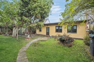 Haus kaufen in 39340 Haldensleben, Großes Grundstück mit 2 Bungalows in der Nähe des Mittellandkanals in Haldensleben