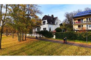 Villa kaufen in 53227 Oberkassel, Absolute Rarität in 1. Reihe zum Rhein in Bonn !! Freistehende Villa mit Ausbaupotenzial!