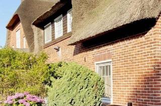 Haus kaufen in 25999 Kampen, Süßes Reetdachhaus in guter Lage von Kampen