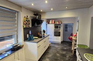 Einfamilienhaus kaufen in 66571 Eppelborn, Großes Einfamilienhaus in Ortsteil von Eppelborn