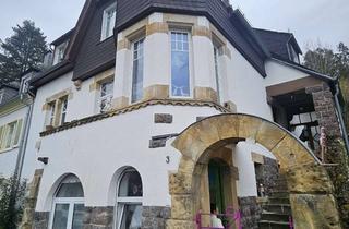 Villa kaufen in 55743 Idar-Oberstein, Charmante Villa im zeitlosen Stil – Großes Raumangebot für Familie & Visionen