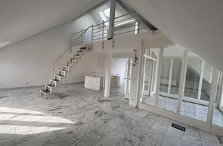 Wohnung mieten in Engelstraße 35, 76437 Rastatt, exquisites Wohnen am Schloss für Single/Paare