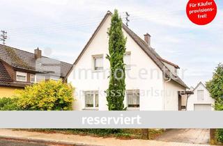 Einfamilienhaus kaufen in 76189 Grünwinkel, Einfamilienhaus in Karlsruhe-Grünwinkel mit großem Grundstück und viel Potenzial