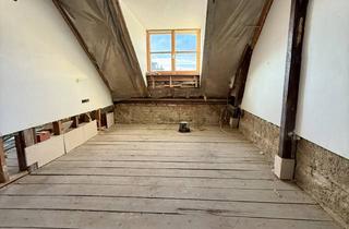 Wohnung kaufen in 86159 Augsburg, Dachgeschoss-Rohling im begehrten Antonsviertel, Augsburg – Gestalten Sie Ihr Traumzuhause!