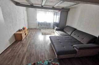 Doppelhaushälfte kaufen in 74736 Hardheim, Teilsanierte Doppelhaushälfte mit Renovierungsbedarf und großer Scheune